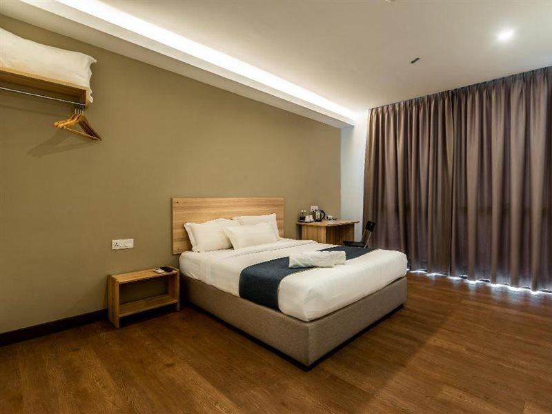 Orange Hotel Kota Kemuning @ שאה אלאם מראה חיצוני תמונה